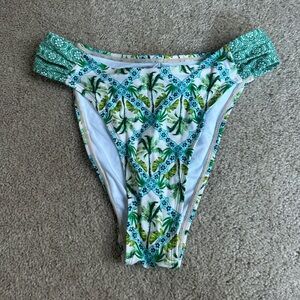 Cupshe Tropical Patterned Bikini Bottom Size XS